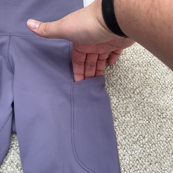 Nike Dri-Fit One High Waisted 8” Purple Biker Shorts With Pockets Sz XS NWT - Picture 3 of 8